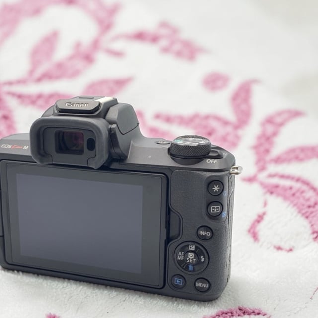 EOS Kiss M ボディ "ブラック"