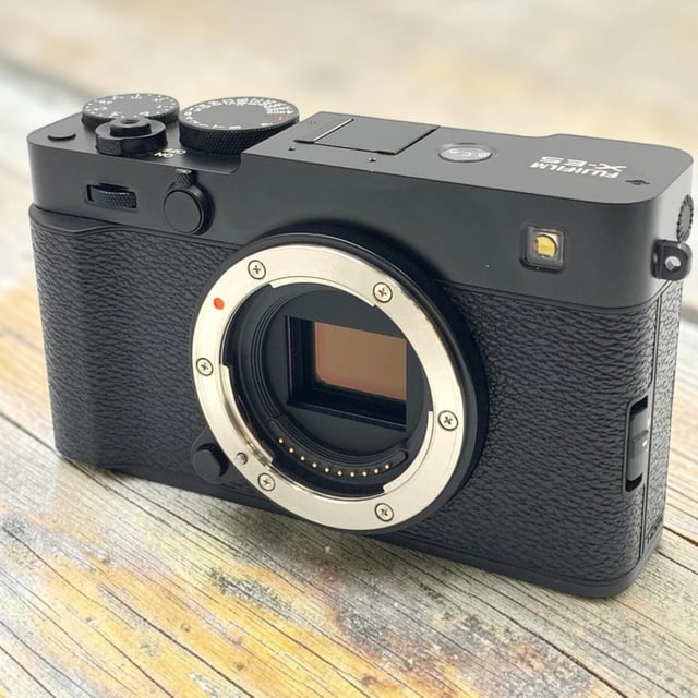 X-E5 ボディ "ブラック"