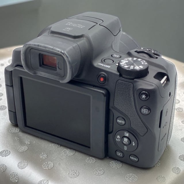PowerShot SX70 HS