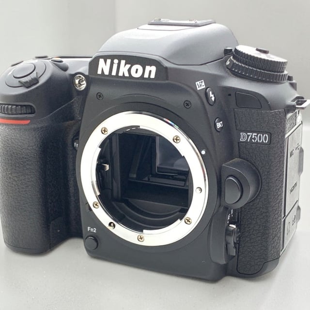 D7500 ボディ