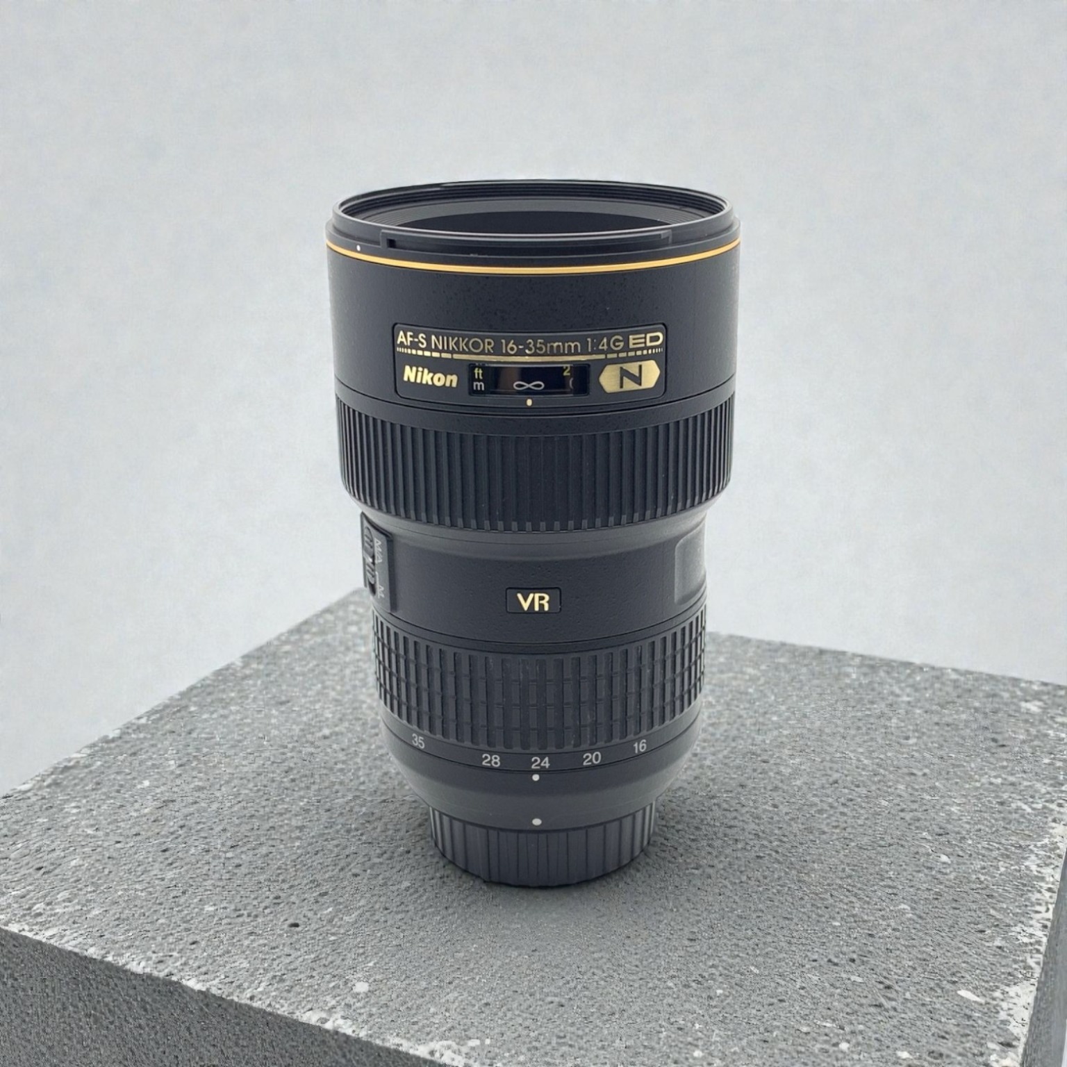 Nikon AF-S NIKKOR 16-35mm f/4G ED VRレンズ Amazon | Nikon 広角ズームレンズ AF-S NIKKOR 16-35mm f/4G ED VR