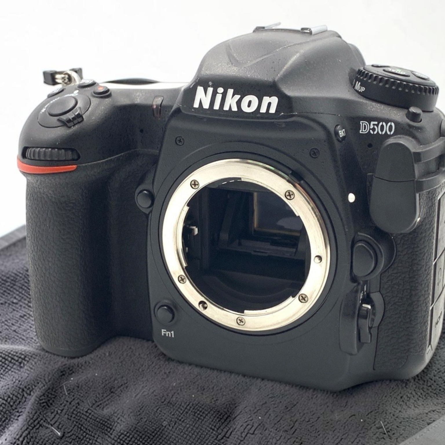 ニコン D500 ボディの中古 (美品)・¥108,780 売り切れ by そらみち
