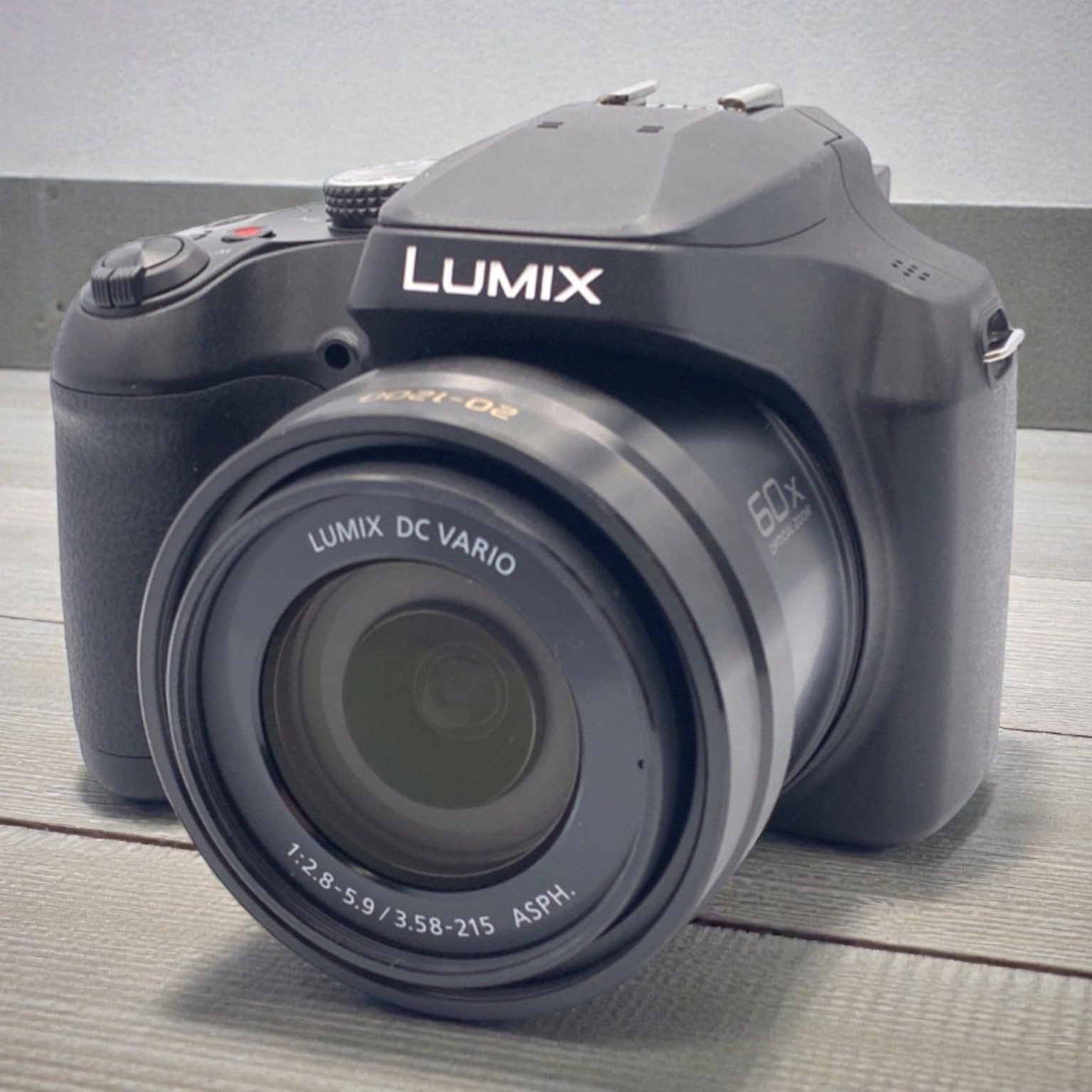 パナソニック LUMIX FZ85D(DC-FZ85D) 