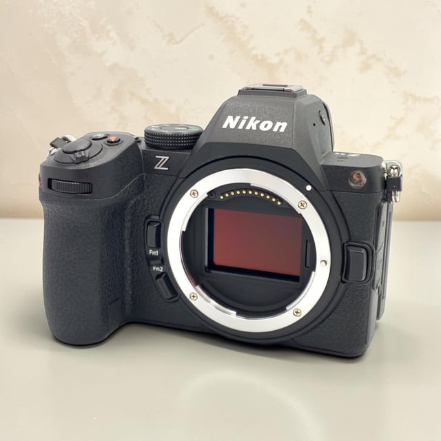 Z5II ボディ