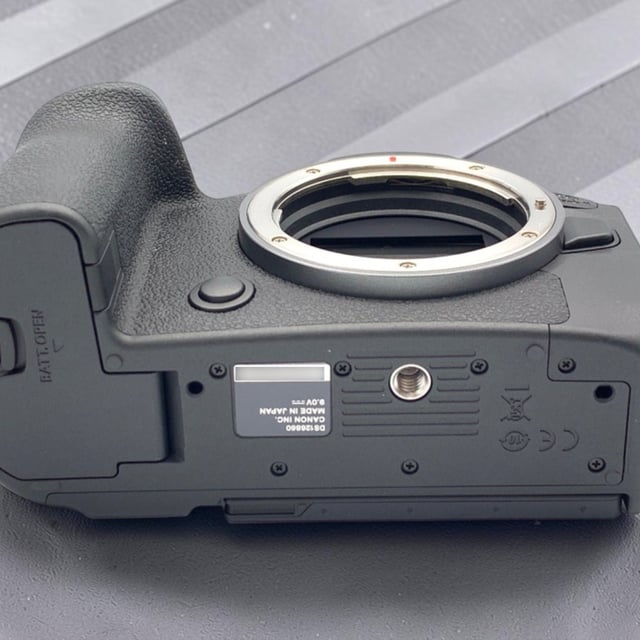 EOS R6 Mark II ボディ