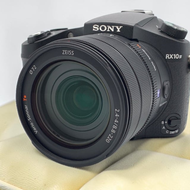 サイバーショット RX10 IV(DSC-RX10M4)