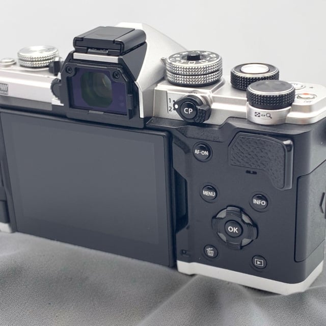 OM-3 ボディ