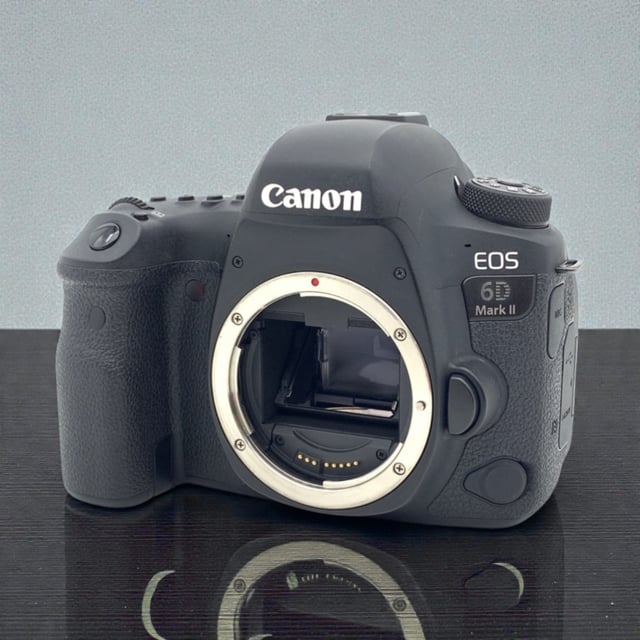EOS 6D Mark II ボディ