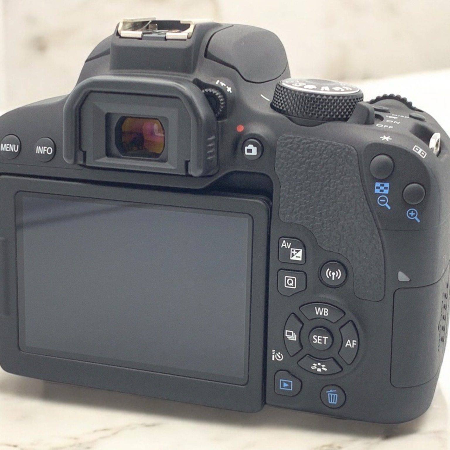 EOS Kiss X9i ボディの中古カメラを買うならみんなのカメラ Mi1wRG1G-1Pn