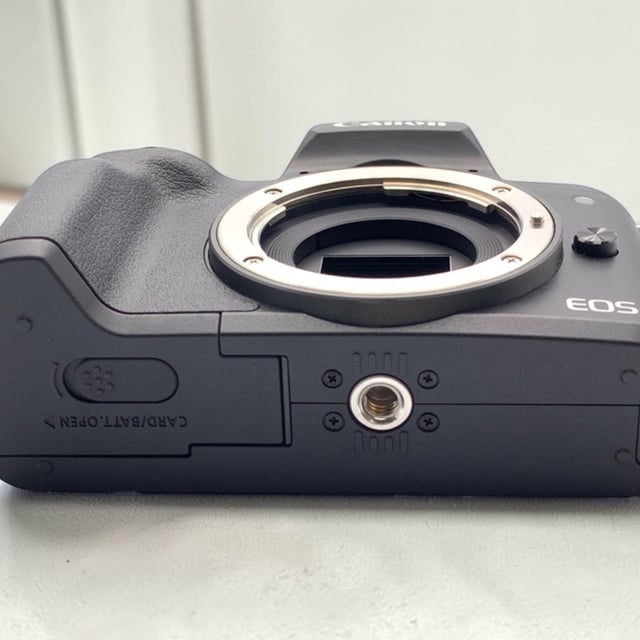 EOS Kiss M ボディ