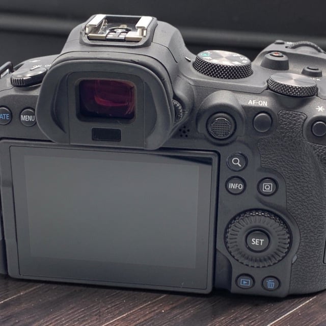 EOS R6 ボディ