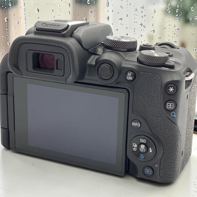 EOS R10 ボディ