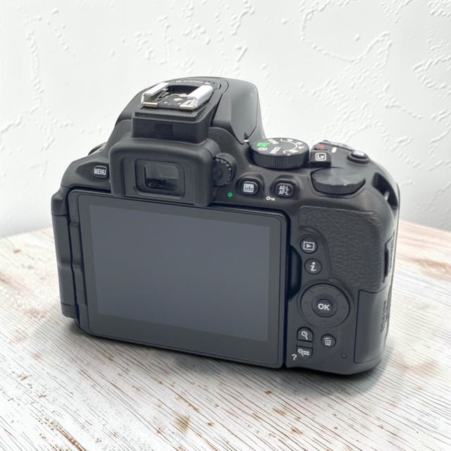 D5600 ボディ