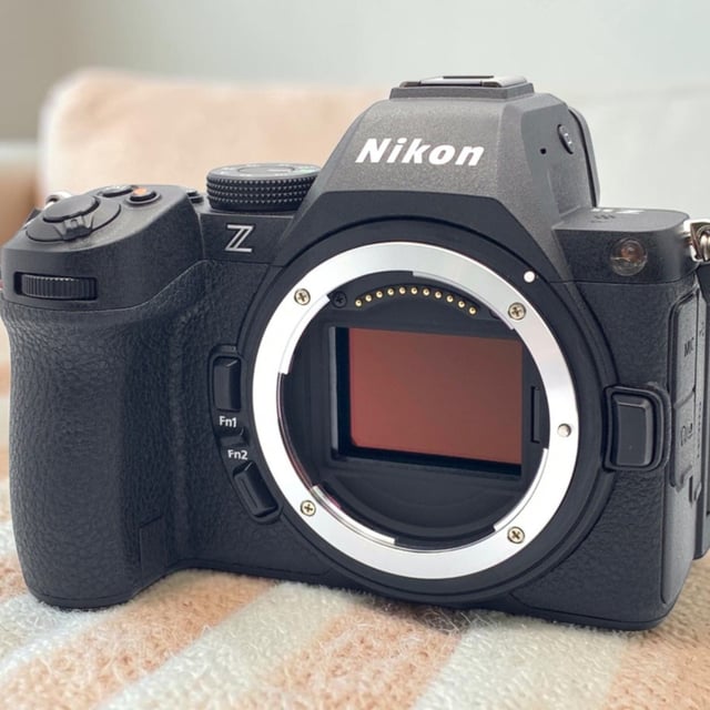Z5II ボディ