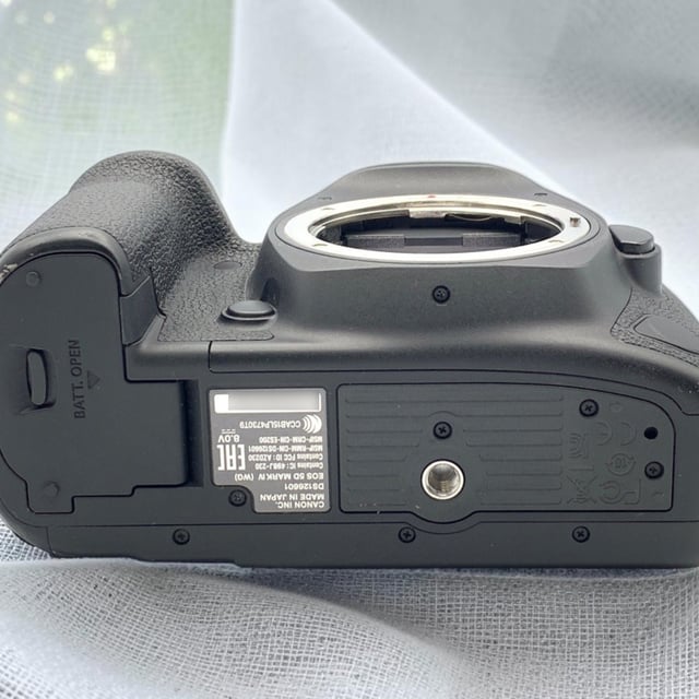 EOS 5D Mark IV ボディ