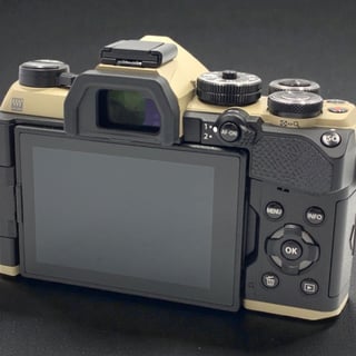 OM-5 Mark II ボディ "サンドベージュ"