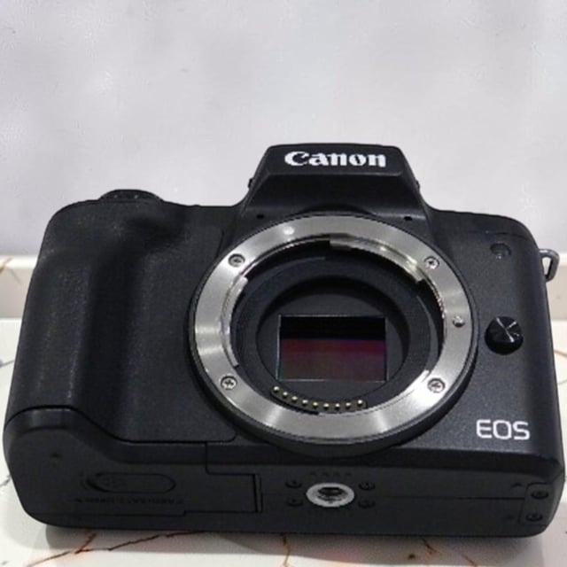 EOS Kiss M ボディ