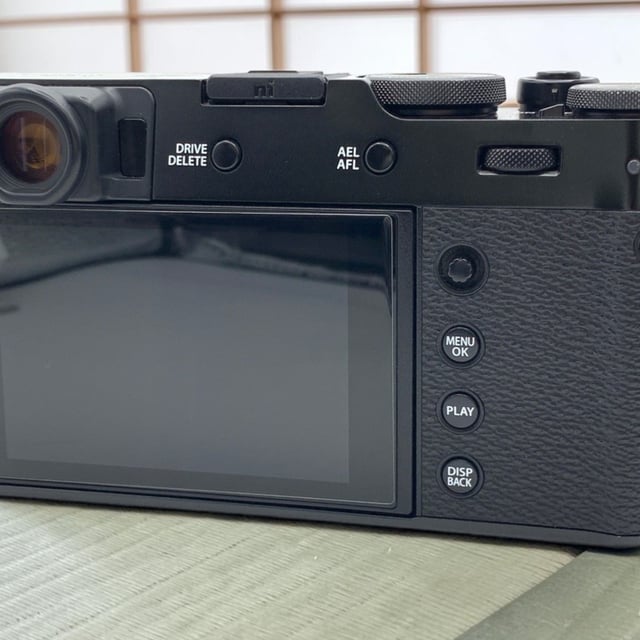 X100V "ブラック"