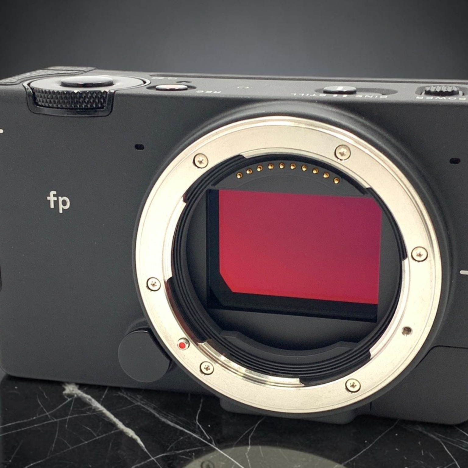 シグマ SIGMA fp ボディの新品/中古の在庫一覧 | みんなのカメラ