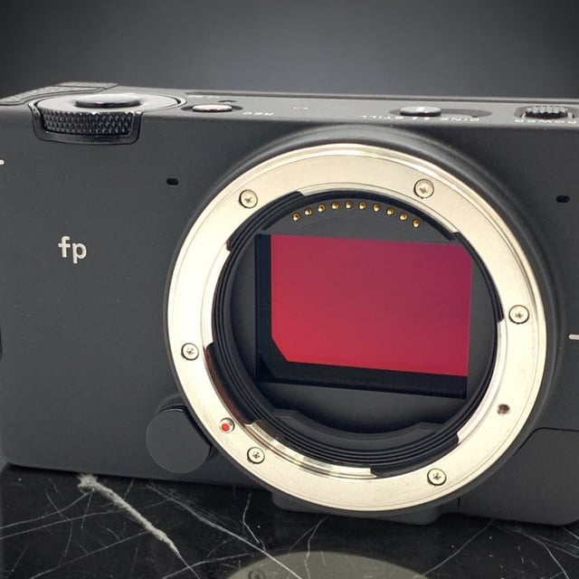 SIGMA fp ボディ