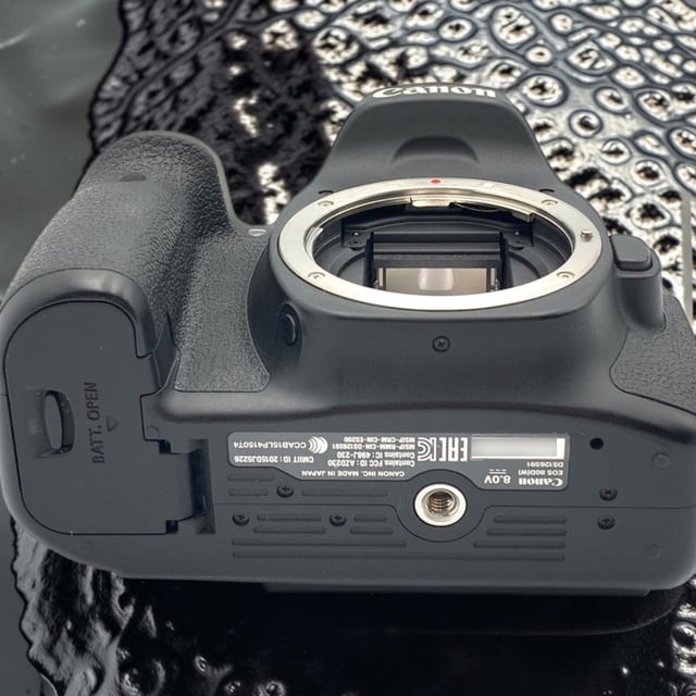 EOS 80D ボディ