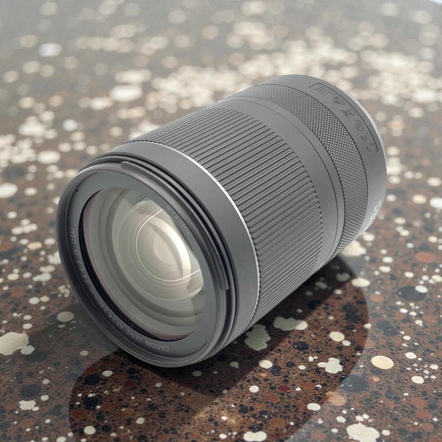 Canon RF 24-240mm F4-6.3 IS USM 中古美品 RF24-240mm F4-6.3 IS USM 中古価格比較 - 価格.com