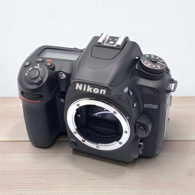 D7500 ボディ