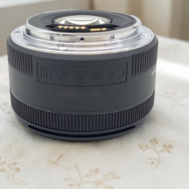 EF 50mm F1.8 STM