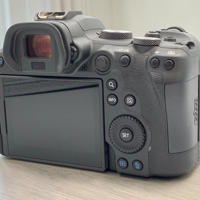 EOS R6 ボディ
