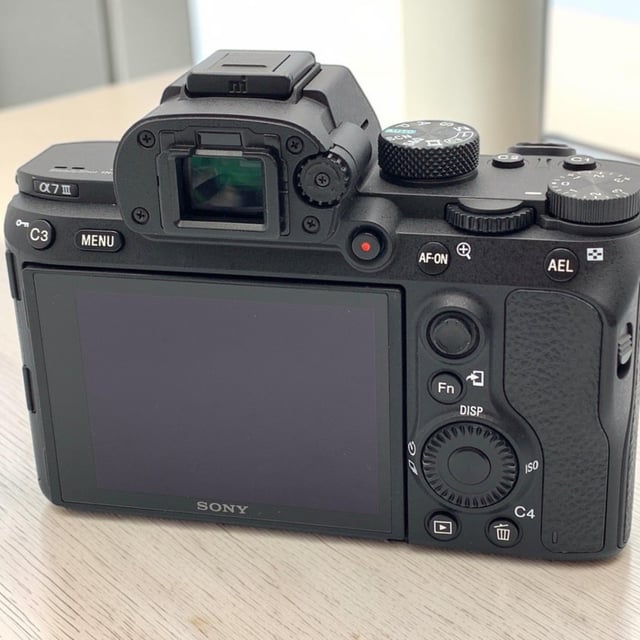α7 III ILCE-7M3 ボディ