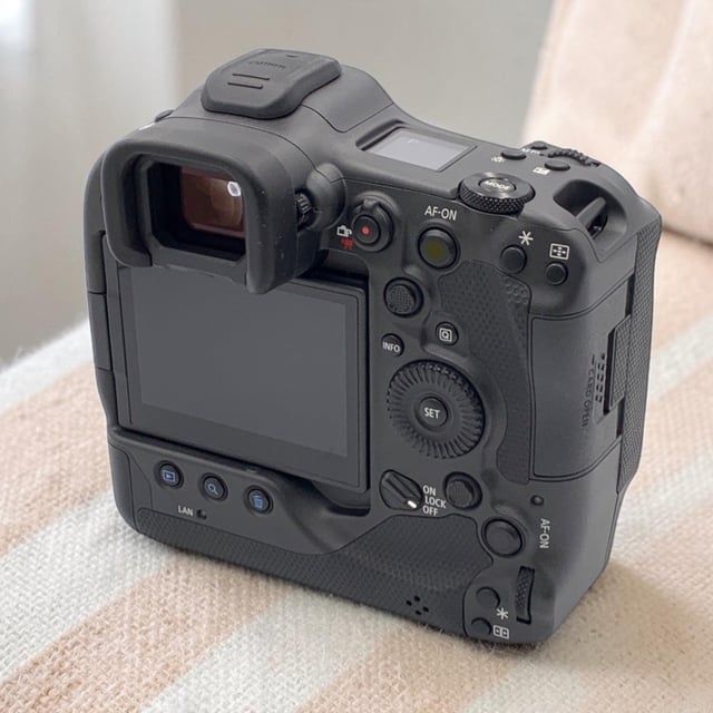 EOS R3 ボディ