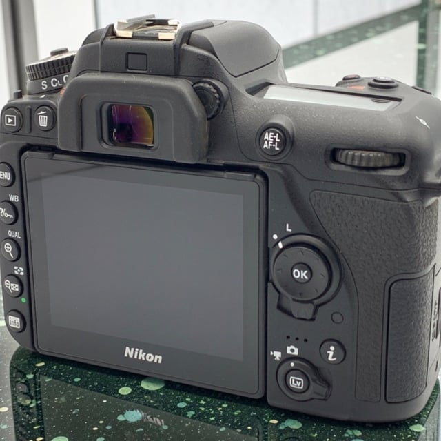 D7500 ボディ
