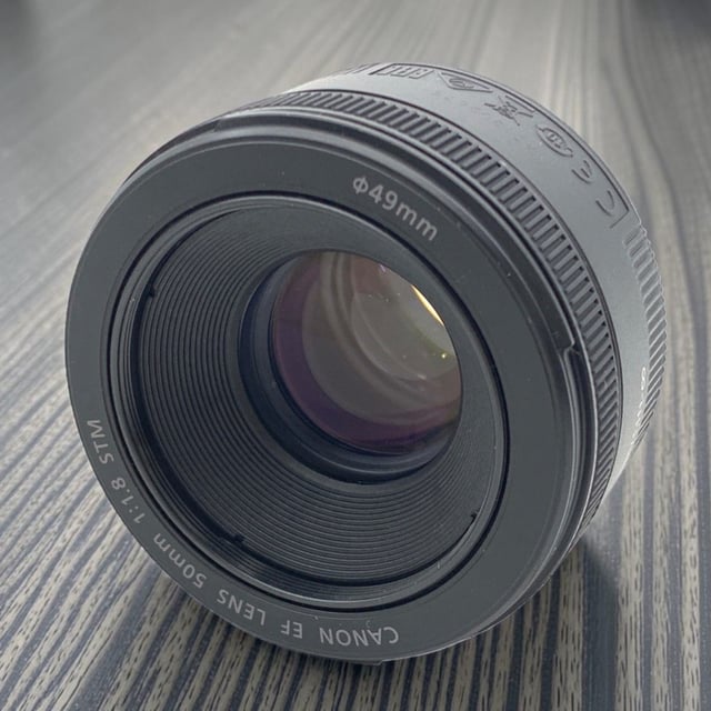 EF 50mm F1.8 STM