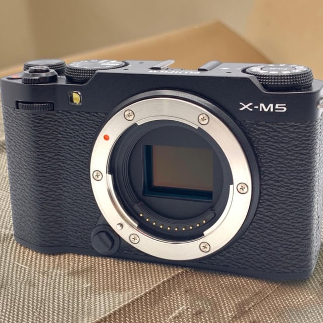 X-M5 ボディ "ブラック"