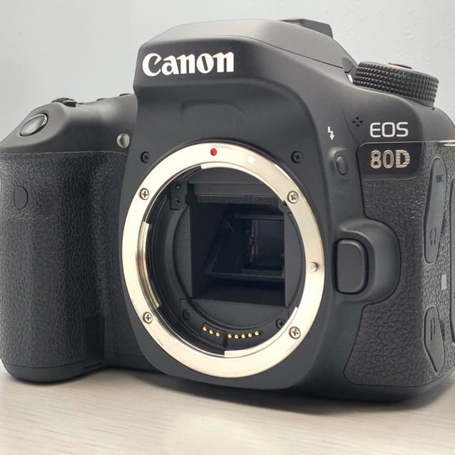 EOS 80D ボディ