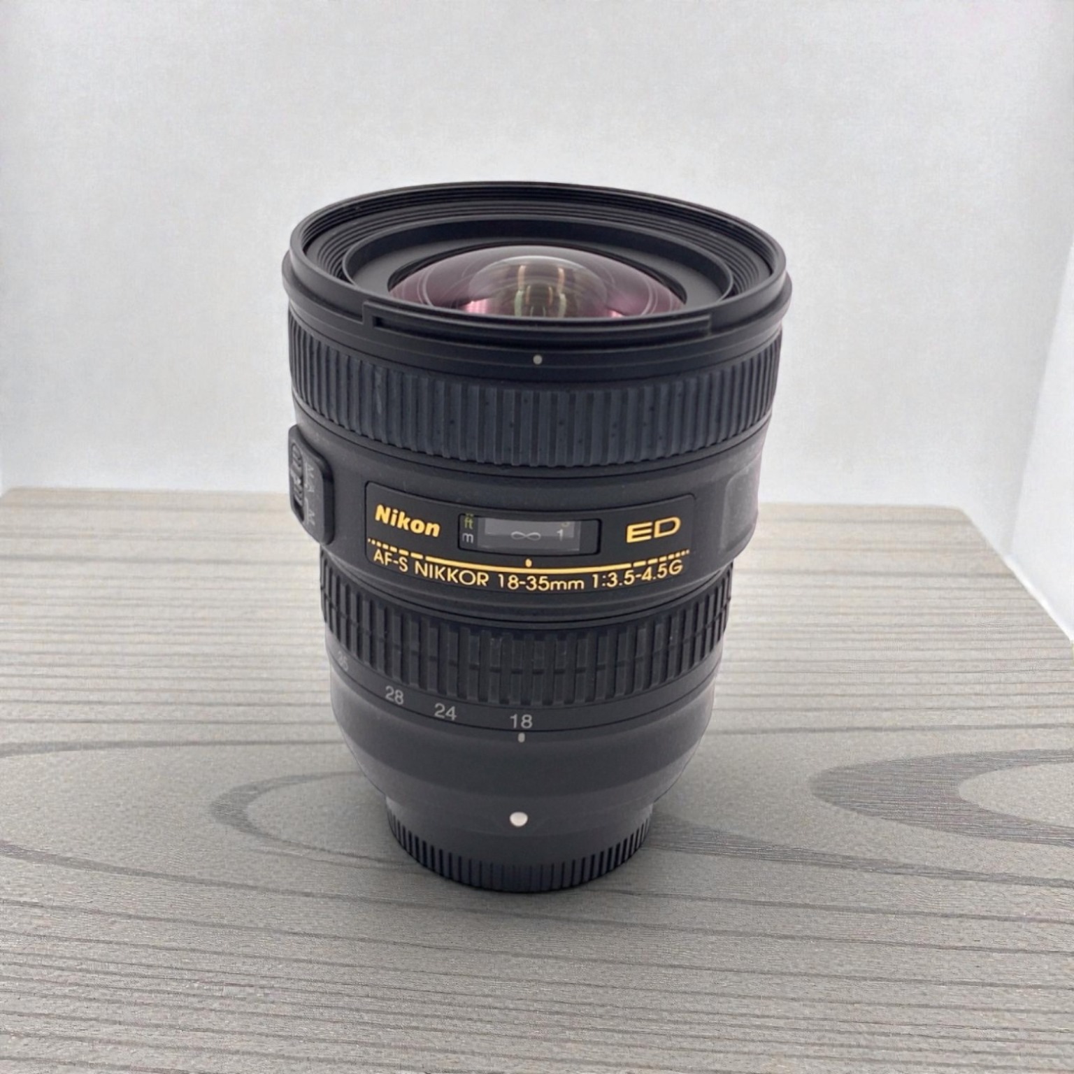 AF-S NIKKOR 18-35mm f/3.5-4.5G EDの中古レンズを買うならみんなの