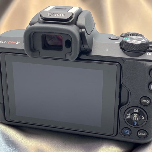 EOS Kiss M ボディ