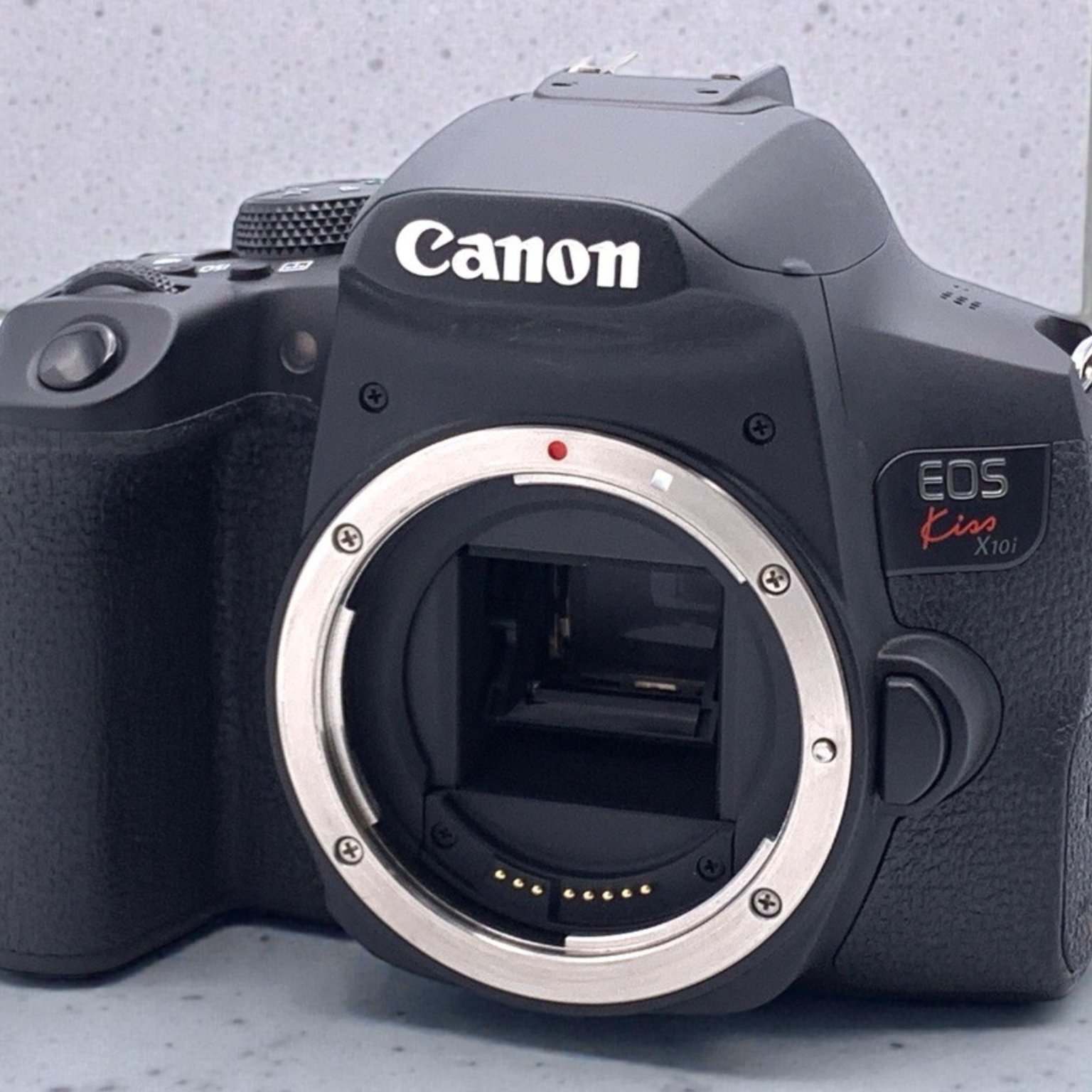 Canon EOS Kiss X10i ボディ本体 CANON EOS Kiss X10i ボディ 価格比較 - 価格.com