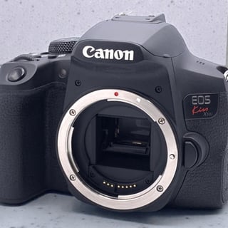 EOS Kiss X10i ボディ