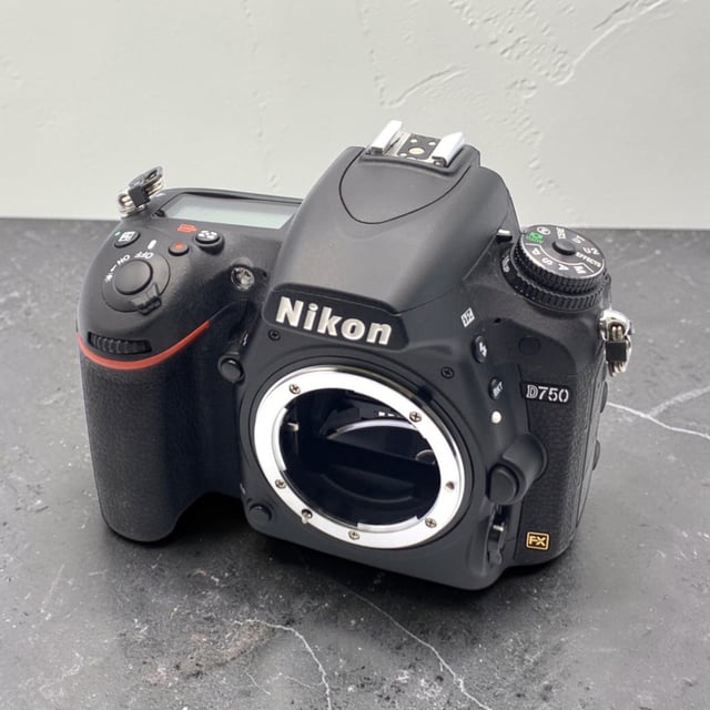 D750 ボディ