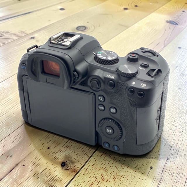 EOS R6 ボディ