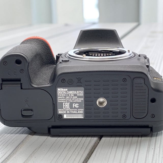 D750 ボディ