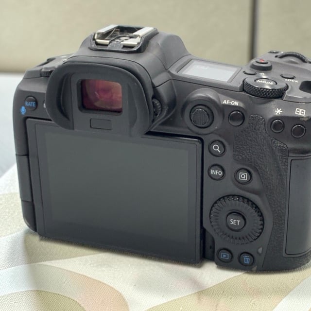 EOS R5 ボディ