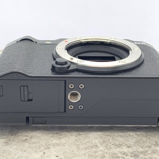 X-M5 ボディ "ブラック"