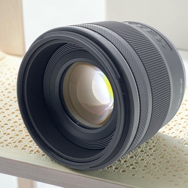 RF45mm F1.2 STM