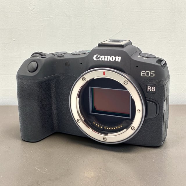 EOS R8 ボディ