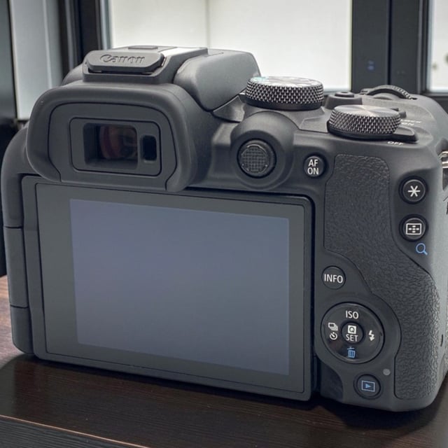 EOS R10 ボディ