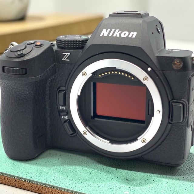 Z5II ボディ