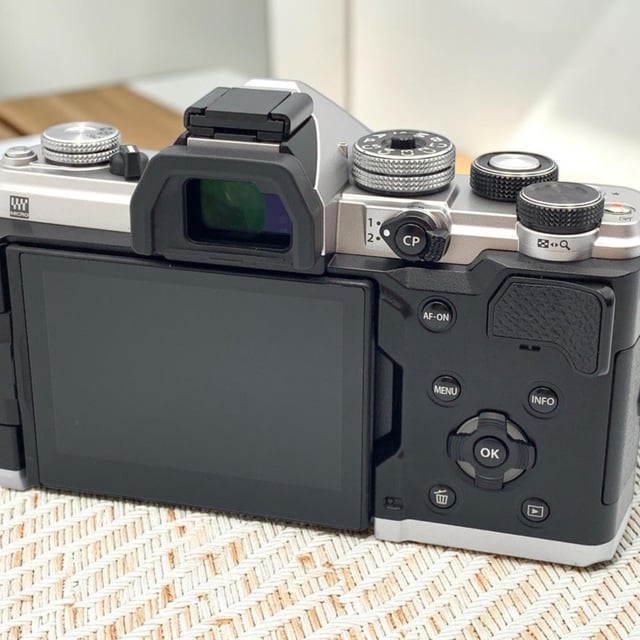 OM-3 ボディ