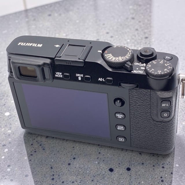 X-E3 ボディ "ブラック"